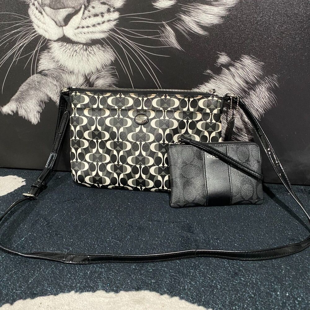 Coach Crossbody Bag Women's Black Logo Canvas Crossbody Strap with Purse Clutch